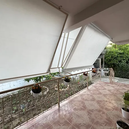 Merkaj House