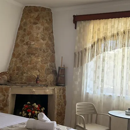 Merkaj House Μπεράτ