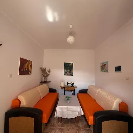 Semesterbostad Merkaj House *